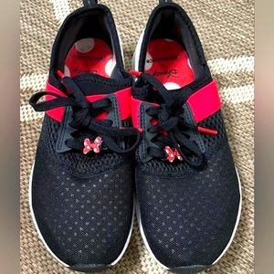 New Balance run Disney FuelCore NERGIZE Minnie Running Shoe RARE Size 9.5